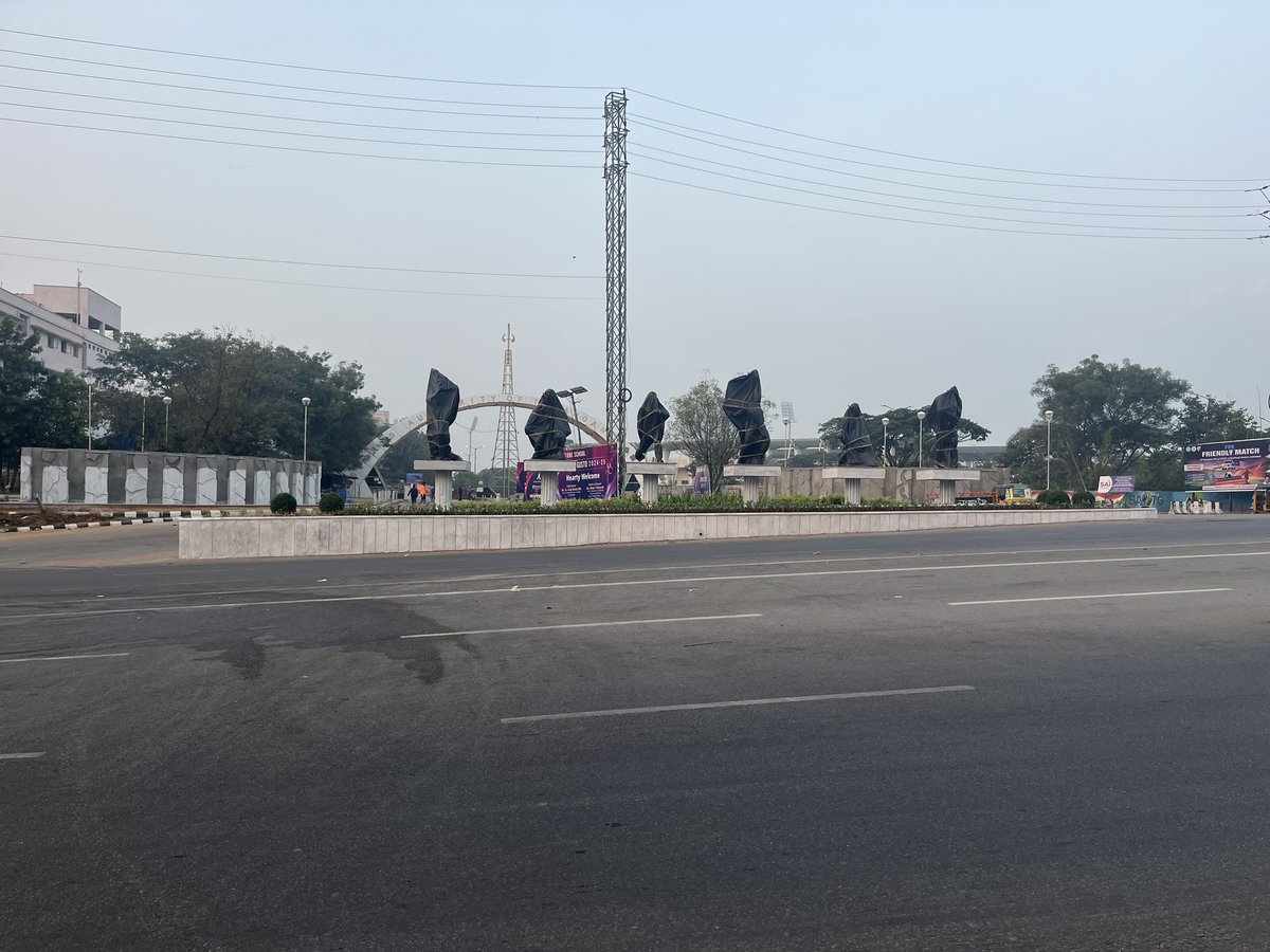 linusoar's tweet photo. @TelanganaCMO @DeccanChronicle so finally is the all male statues in front of sports authority of Telangana being changed to add  women statues ? Something that was glaringly missing as informed earlier ? https://t.co/Kw3o0fkSZJ