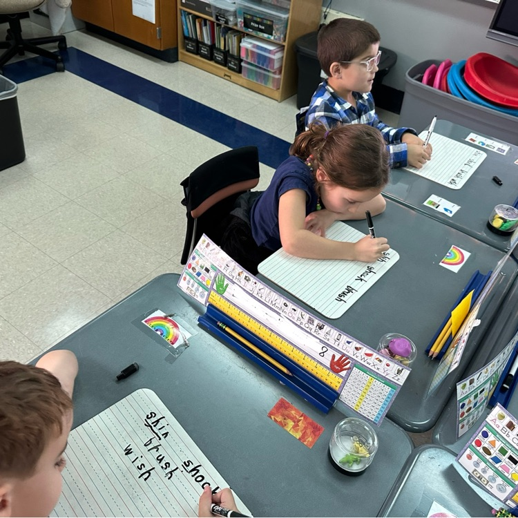 FricanoPrimary's tweet photo. These students worked hard to decode and encode words with sh today in UFLI. Great job first graders ! https://t.co/AoyavD6vmP