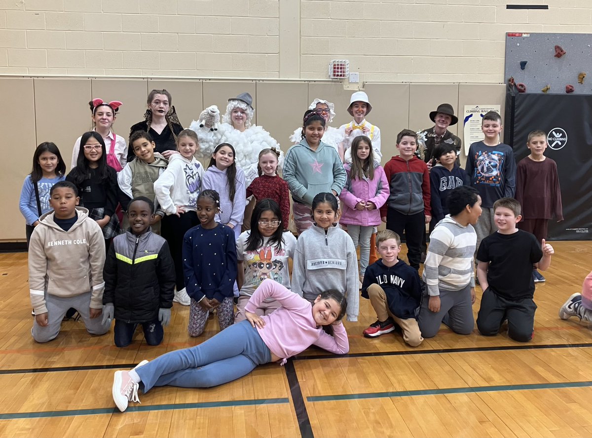 Past and current students shared a wonderful time today at our preview of <a href="/GoMHSDukes/">Marlboro High School</a> production of Charlotte’s Web! It was really TERRIFIC and RADIANT! 🕷️🐷🐀