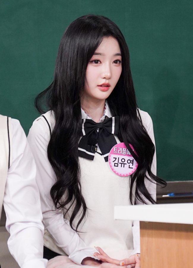 YooyeonGlobal's tweet photo. [📸]  Yooyeon on Knowing Brothers - PREVIEW

#김유연 #유연 #YooYeon 
#ユヨン #KimYooYeon 
#트리플에스 #tripleS https://t.co/M1rwYJJZNH