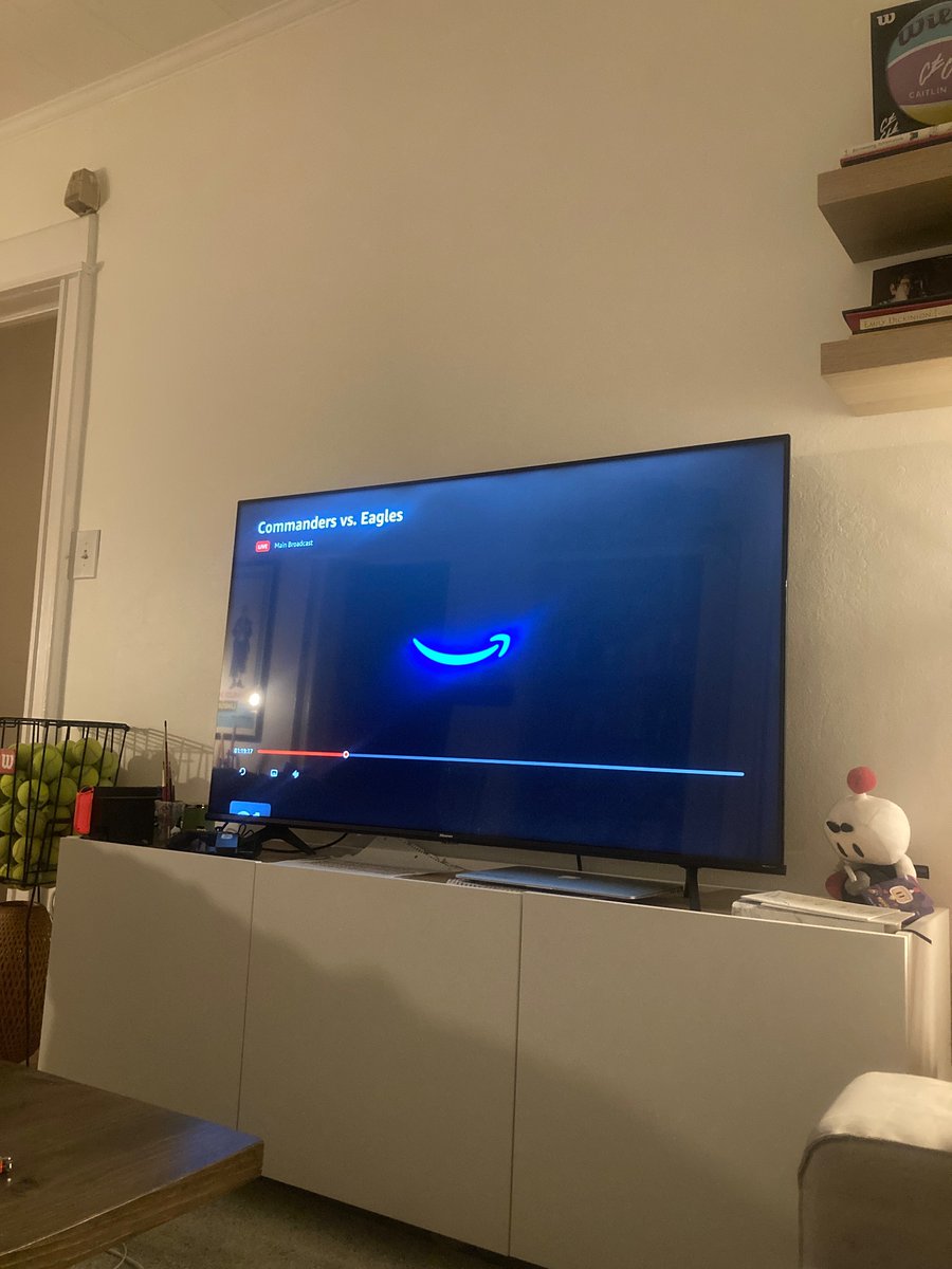 1reb3's tweet photo. @korrupted My screen is like this and I can only hear the announcers wthhhhh…… https://t.co/1rXUqg6ENA