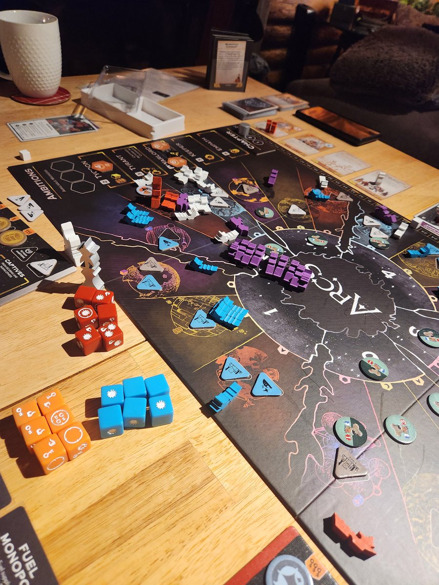 Assembled the planet breaker and then did the thing. #arcs <a href="/LederGames/">Leder Games</a> <a href="/colewehrle/">Cole Wehrle</a>