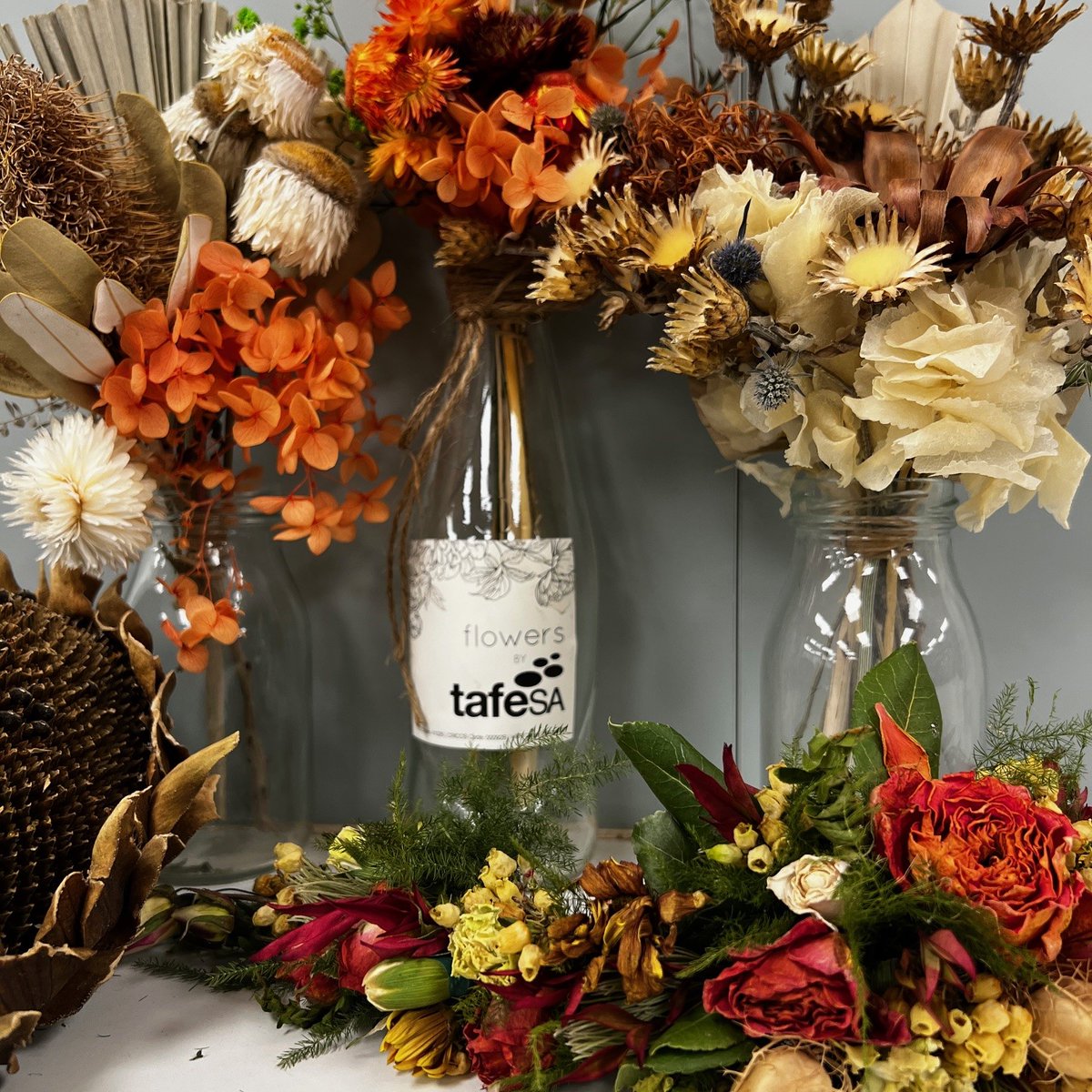 tafesa's tweet image. 🌸 In the city next week? Come by #TAFESA Adelaide City campus for our Floristry Pop-Up Shop!
📅 Tues 19 Nov
⏰ 10:30am - 1:30pm (or until sold out) 
📍 Floristry studio, Adelaide City Campus 
💳 EFTPOS available — cashless event. 

Flower up! See you there 🌼