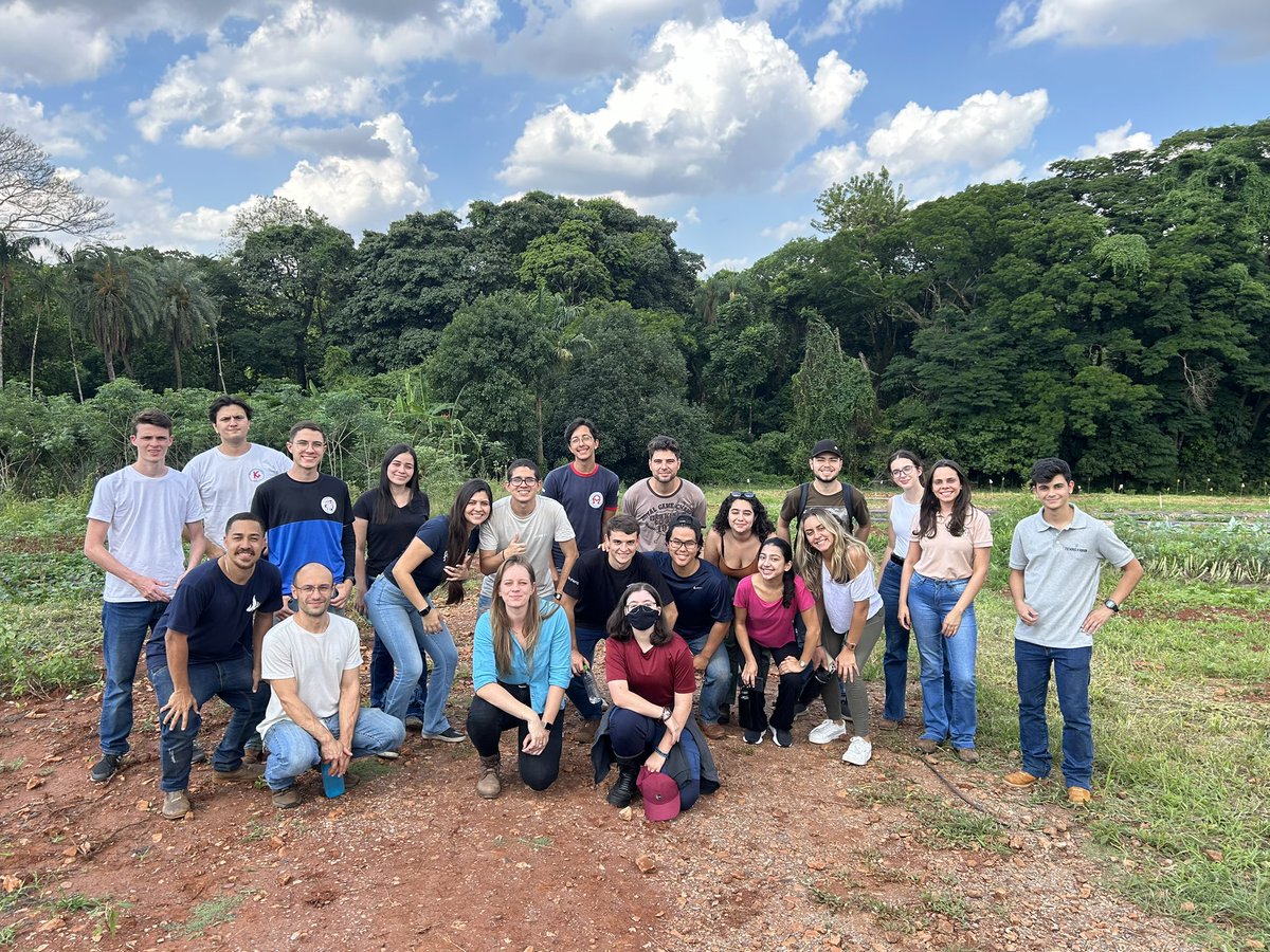 Field #plant #pathology classes this week. Almost ending my first year of teaching undergraduate students and it was amazing! #ESALQ #USP