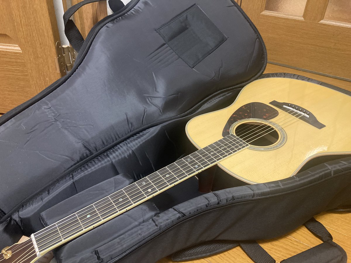 OR9ulcK8xSKaKdj's tweet photo. ギター玄関へお届けして参りました!!
地元ピアノ先生宅
いつもありがとうございます。
お取り寄せご相談受付中♩
#ヤマハ #LL16 #昭和楽器 #ヤマハギター #アコースティックギター #春日部市 https://t.co/pLeiVk9SbH