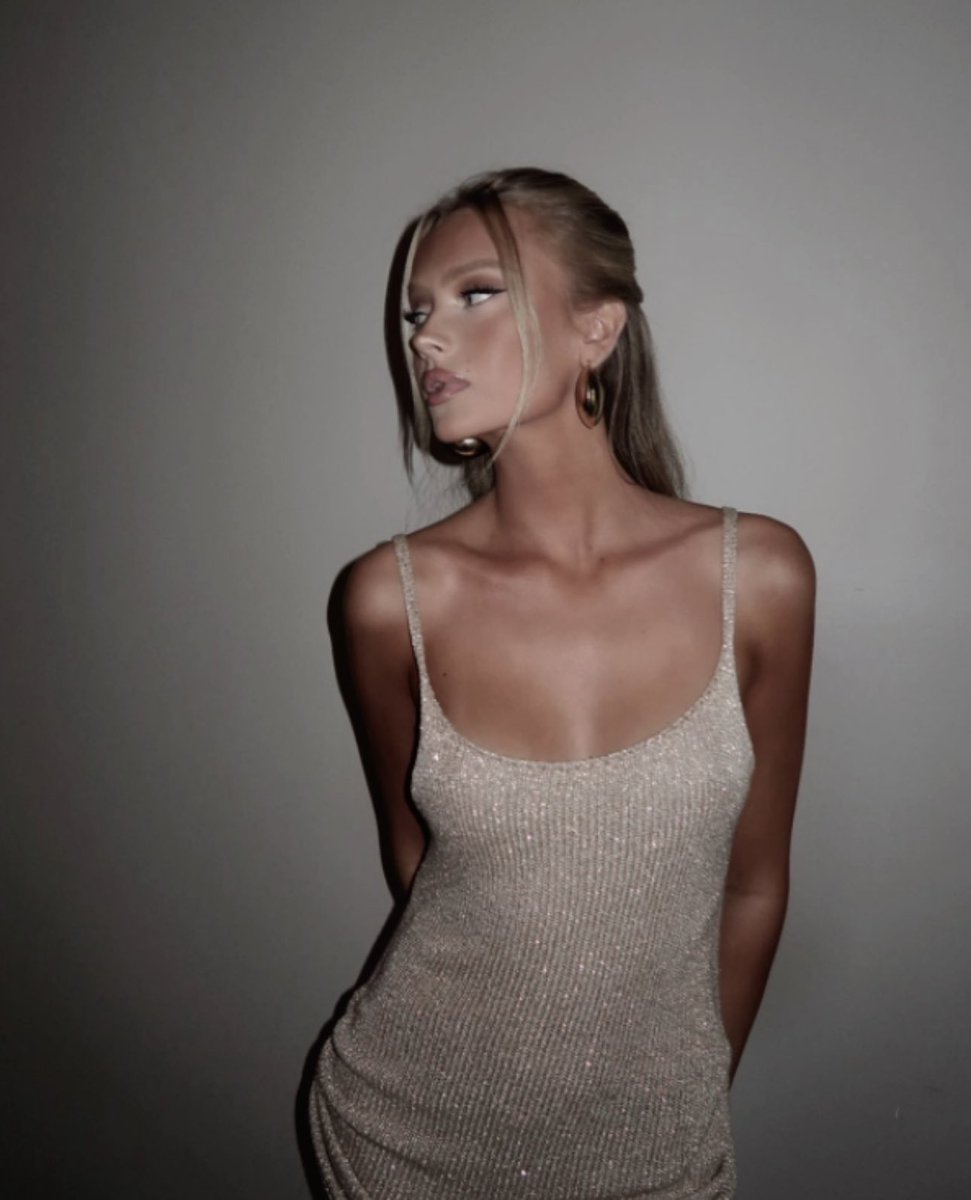 ⠀⠀⠀⠀⠀⠀⠀⠀⠀⠀⠀blondes do it better.