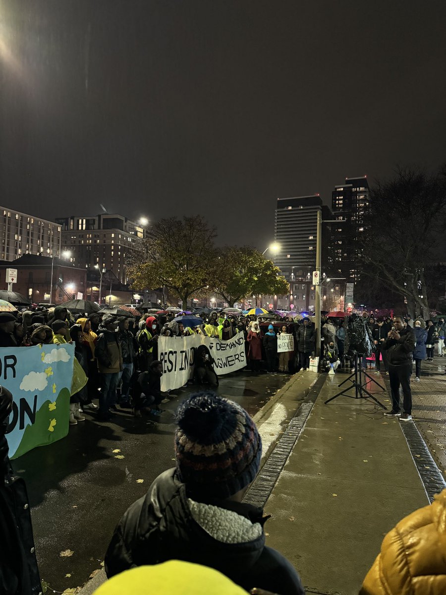Hundreds of Hamiltonians gathered tonight to honour Erixon Kabera and to support his grieving family. The message was clear as we marched from City Hall to the central police station - we want answers and we want justice. Support if you can - gofund.me/94a0cfb5. ✊🏻 #HamOnt