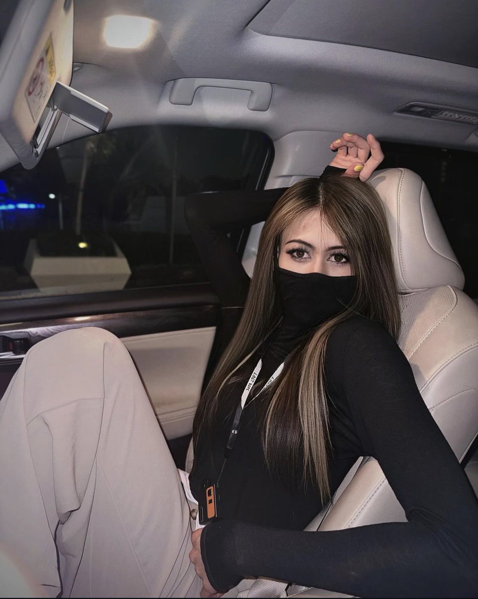 mintrr3748341's tweet photo. #ladyboy_dubai https://t.co/mkMGB5vBVO