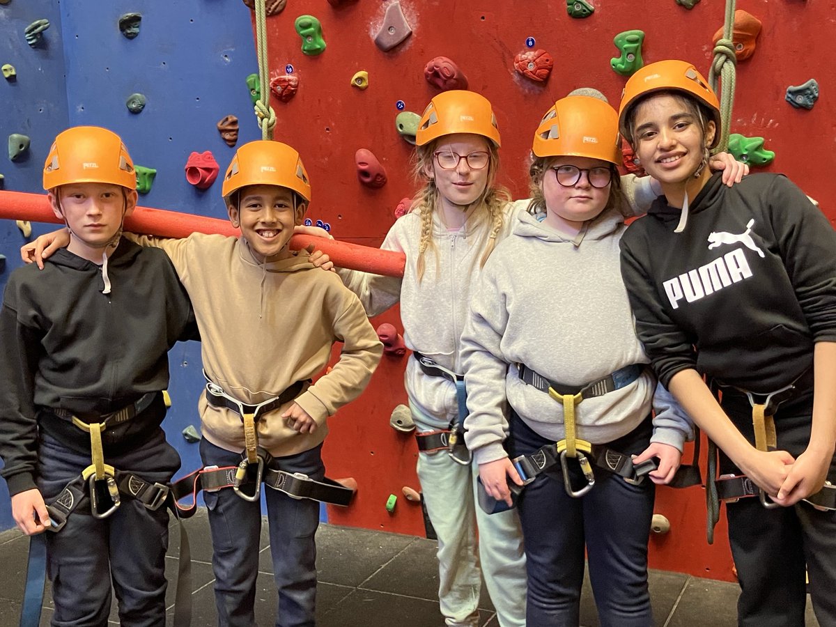 GylemuirPS's tweet photo. Last activity for Group 5 was cycling and then a bit of climbing. They worked really well to support and encourage each other. https://t.co/9dHQJTQuJS