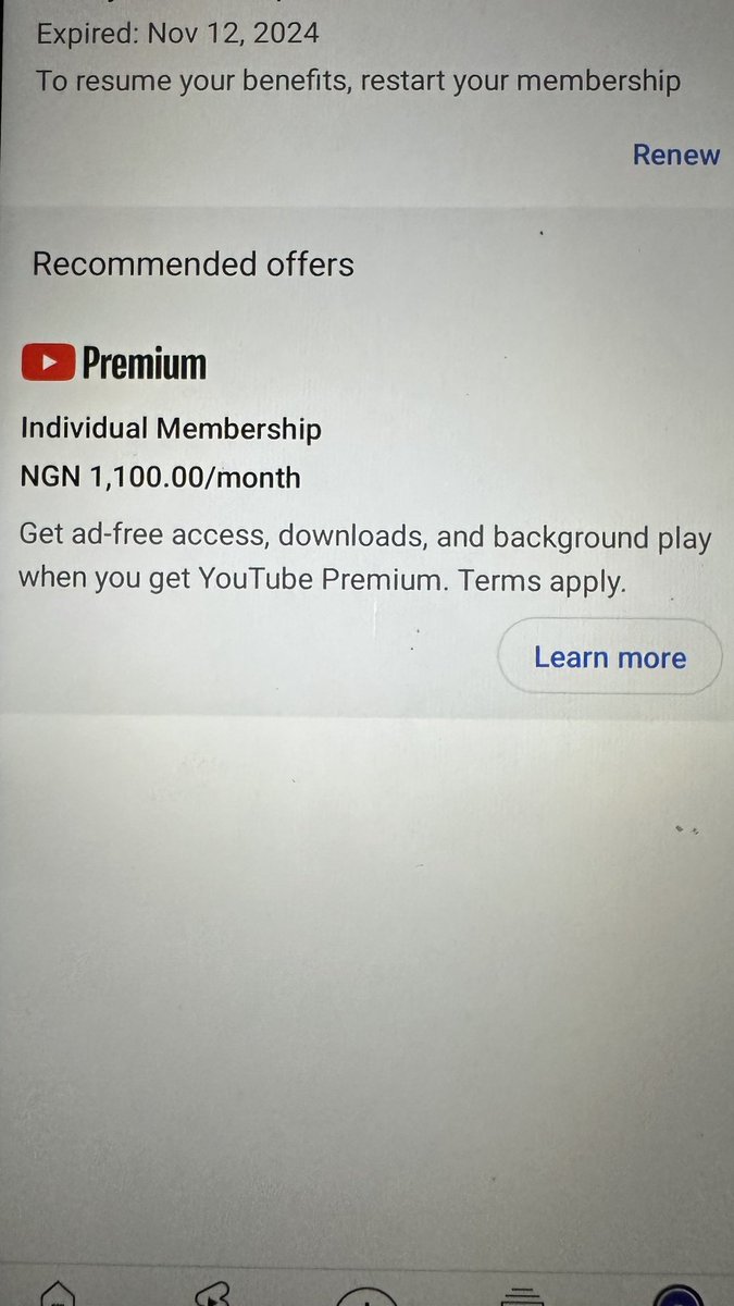 Luffy0zx's tweet photo. @TeamYouTube Look at the problem, the family subscription doesn't show me, I can't renew it https://t.co/5PjSPNhS6L