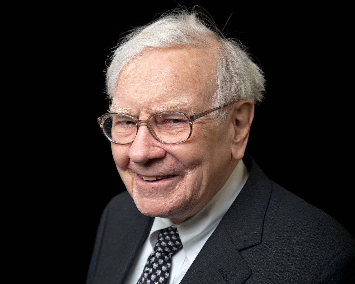 Exec_report's tweet image. #ExecutiveProfile Warren Buffet Berkshire Hathaway Net worth: $143B 

Warren Buffett purchased Berkshire Hathaway in 1965. Over the years he built it into the world&apos;s largest holding company.

According to Berkshire Hathaway &apos;s latest financial reports the company&apos;s total assets…