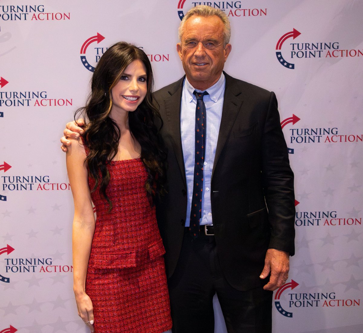 Realalexclark's tweet photo. THE UNITED STATES SENATE MUST CONFIRM BOBBY KENNEDY

If we want ANY chance at saving the next generation of children from chronic disease, weeding out corruption in food and pharma, strengthening national security by having healthy soldiers, and saving civilization in the west THIS IS NON NEGOTIABLE. 

#CONFIRMBOBBY