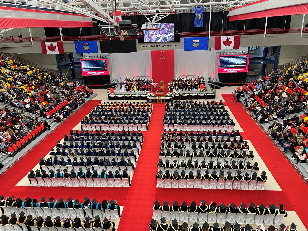 SchulichENGG's tweet photo. 🎓 What a day! Congratulations to the Class of 2024! 👏
#YYC #UCalgary #Schulich #Engineering #UCalgaryGrad #UCalgaryGrad2024 https://t.co/hZ96yYNkyh