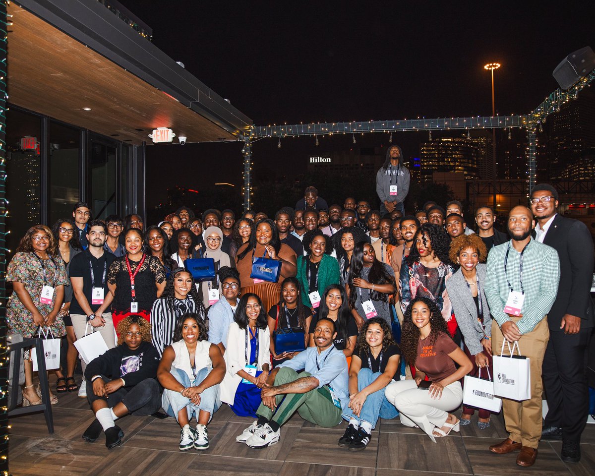 NBAFoundation's tweet image. Day one at #Afrotech in the books 😎

We have ONE HUNDRED students with us here in Houston attending the conference. Last night we welcomed them for a networking event with @Snapchat , @techsgiving , @Grammarly , @coinbase and @Fidelity 

Stay tuned in throughout the week with