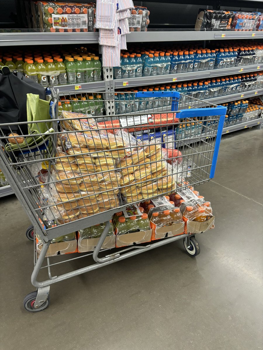 merrymacster's tweet photo. It’s almost #playoff game day! Getting ready to feed @WS_Storm_FB in preparation for their big game. Let’s do this! https://t.co/vS6ucBsecZ