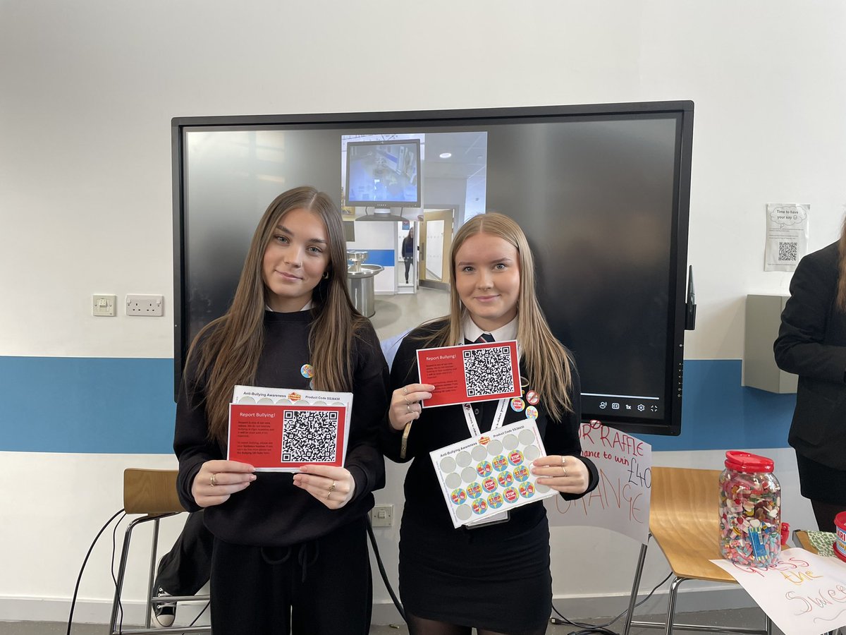 Lizzy Toon tweet media