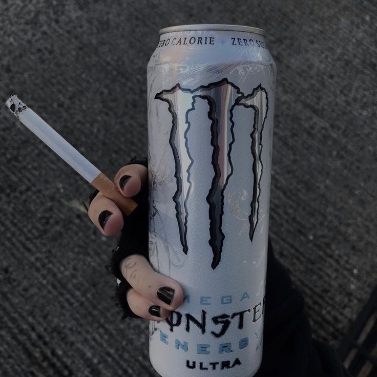 fuckitimorbit's tweet photo. monster energy review thread (≧ᗜ≦) https://t.co/LCBs9wpAZi