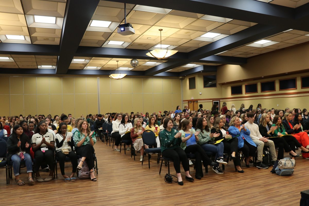 MurrayStateTQI's tweet photo. Wow, what an incredible turnout for this year's Ed Rising! Over 300 talented high school students joined us for an inspiring day of learning, growth, and fierce competition. #EdRising #murraystatecoehs https://t.co/DG8Mk3yeHK