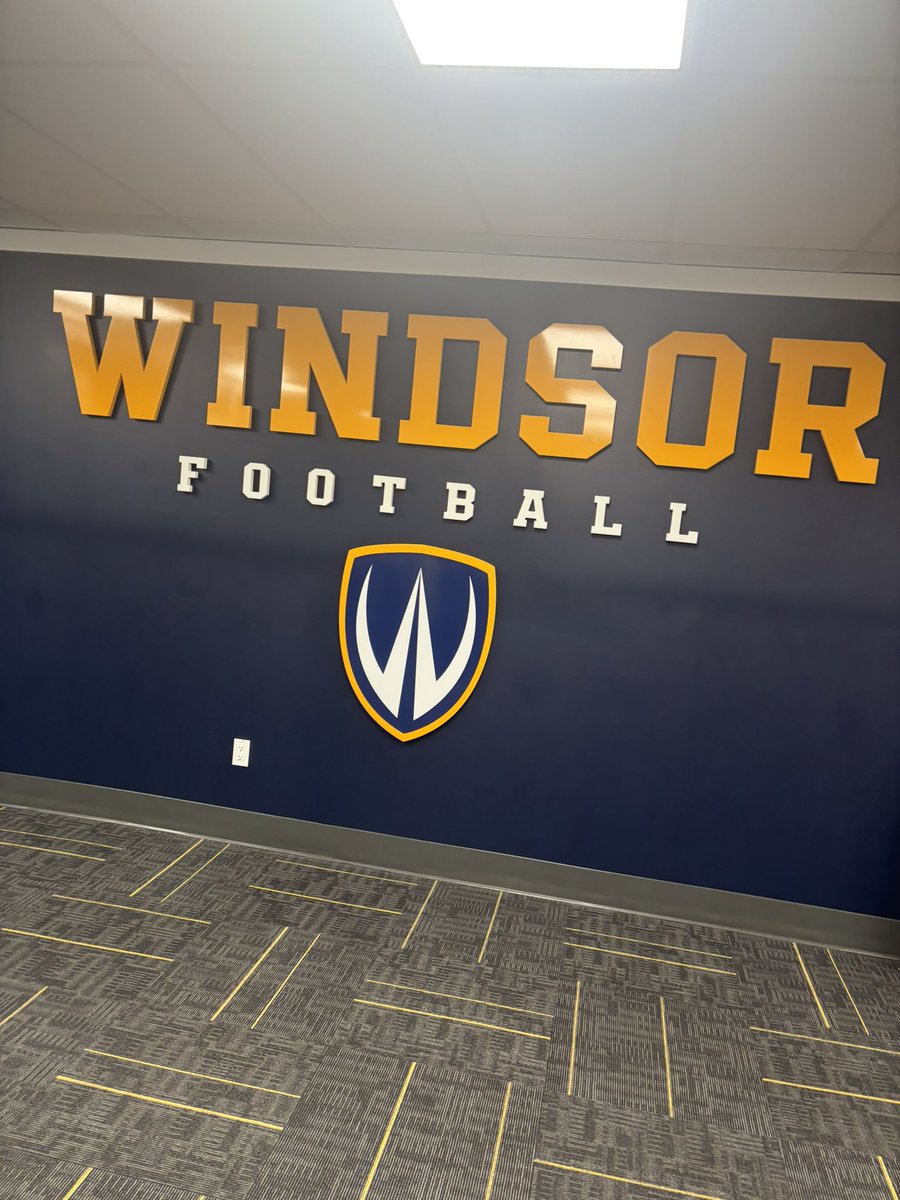 Hassan Shami (@hshami7k) on Twitter photo After a great talk with Coach Mike Circelli, I’m blessed to receive an offer to play for the University of Windsor. <a href="/UWLancerFB/">LancerFootball</a> <a href="/WindsorLancers/">Windsor Lancers</a> #AGTG After a great talk with Coach Mike Circelli, I’m blessed to receive an offer to play for the University of Windsor. <a href="/UWLancerFB/">LancerFootball</a> <a href="/WindsorLancers/">Windsor Lancers</a> #AGTG