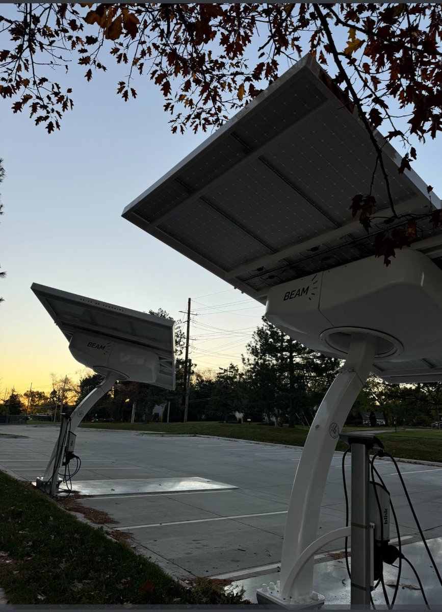 BElmore78's tweet photo. @BeamForAll @AeroNikolaTesla I hope they function correctly longer than the ones by my local park. https://t.co/HvzIdgPcHF