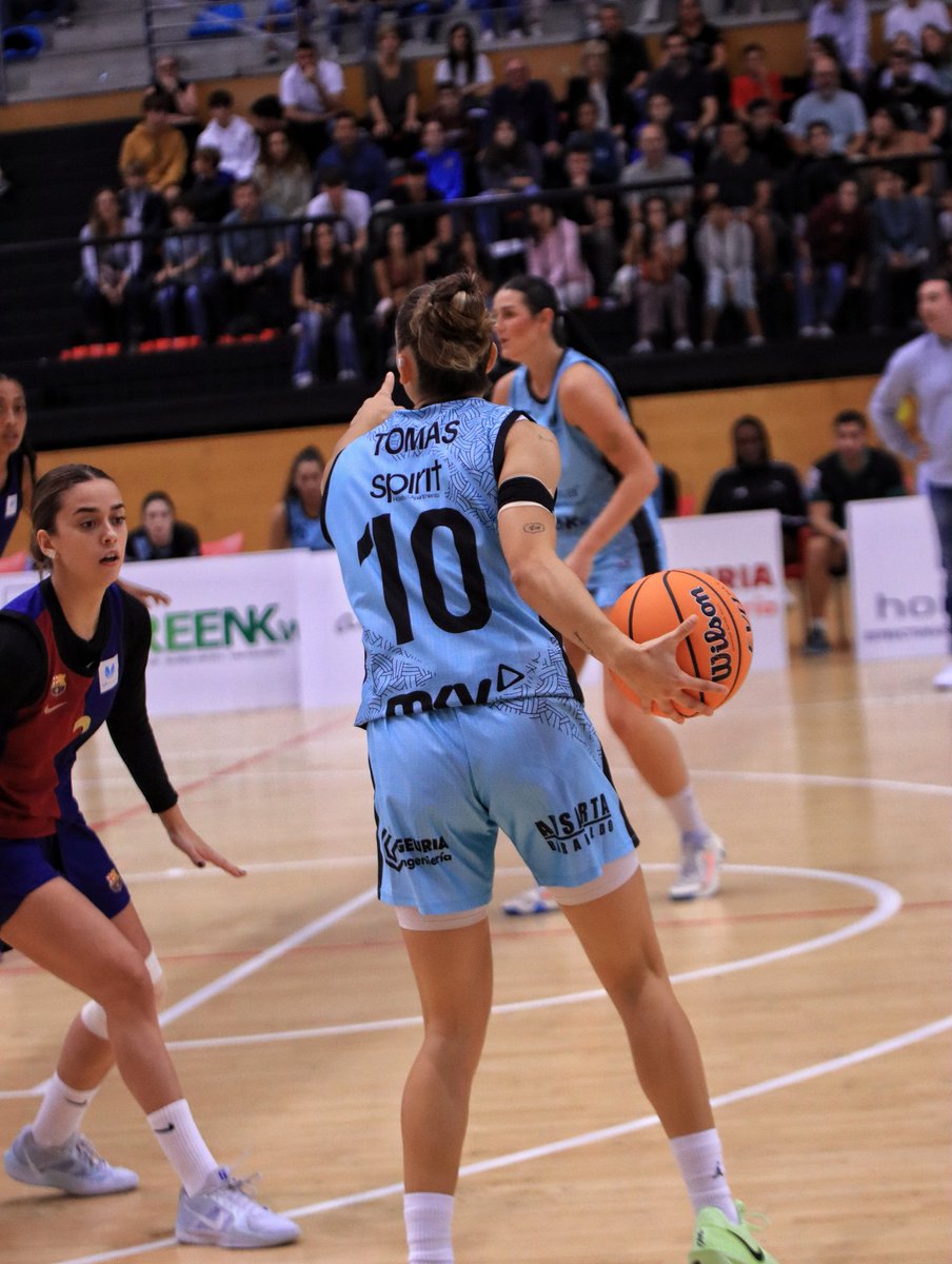 BARAKALDO__EST's tweet photo. 🙏🏻 Esa resiliencia para superar cualquier adversidad

💪🏻 Eso que te acompaña pero a pesar de todo, no te detiene

🫶🏻 La lucha de cada día de @inestomas10 y muchas personas en este mundo, un ejemplo a seguir   

❤️‍🔥 Estamos con vosotrxs

#DiaMundialDeLaDiabetes https://t.co/QDxZyQBmLS