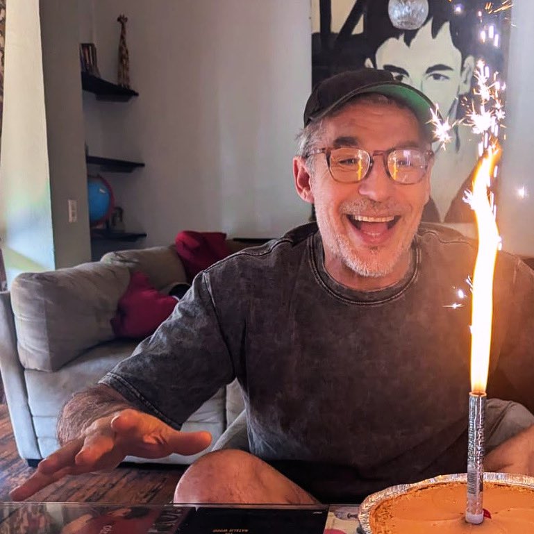 JuanRiosCantu's tweet photo. Happy Birthday to me ❤️‍🔥🎂 https://t.co/9cxcK86LGx