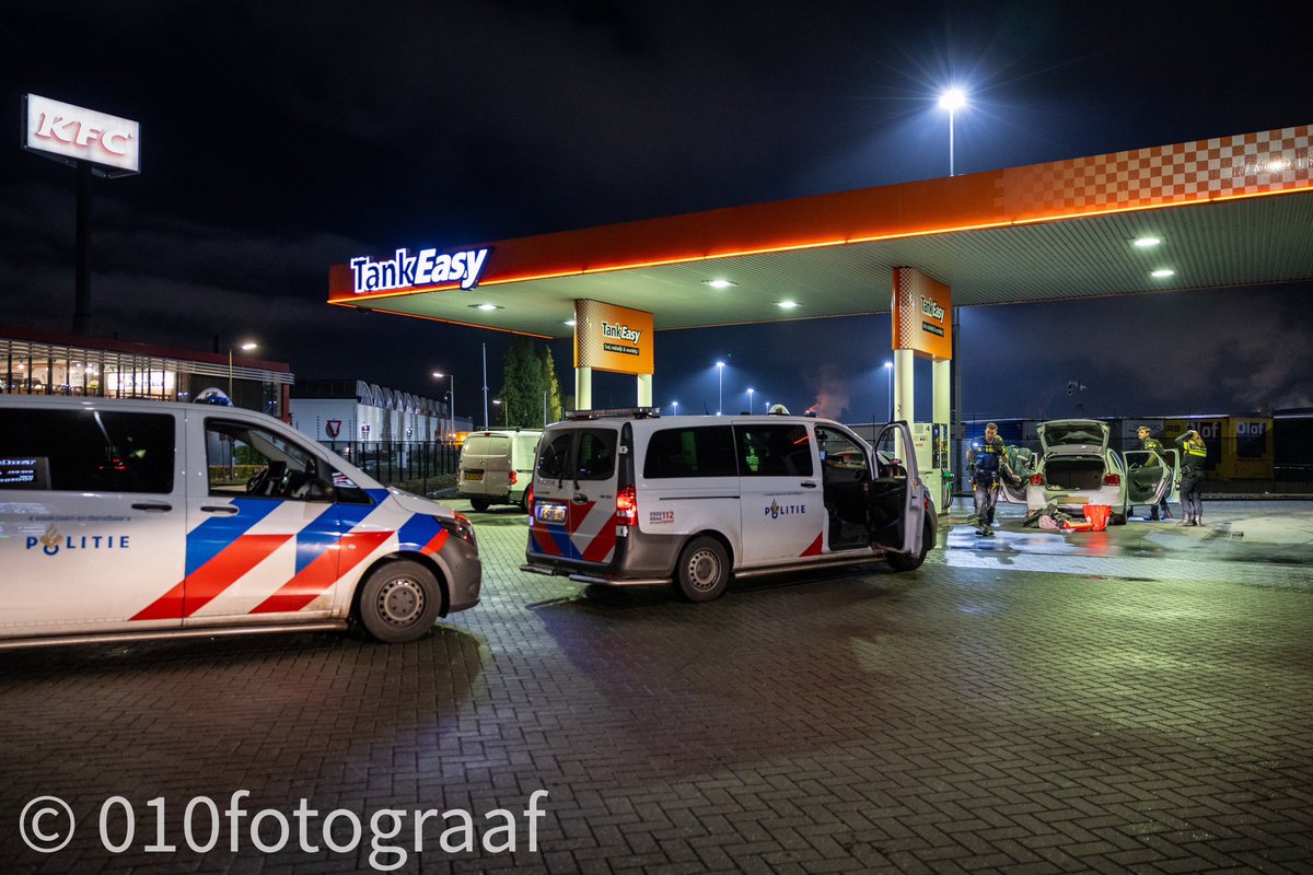 Aanhouding met BTGV aan de Schiedamsedijk in Vlaardingen