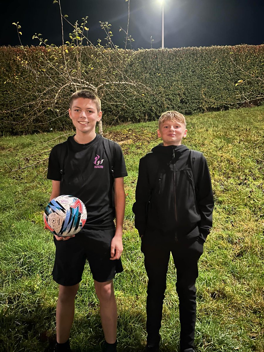 WHS_SSOS's tweet photo. Well done to the U14 boys football team who beat a strong @mclarenhspe team 3-1 today! Goals from Jamie Gray 🎩 An outstanding team performance, particularly showing great resilience in the second half. Player’s of the Match: Jamie &amp; Harris 🌟 https://t.co/l1W0EVVNS4