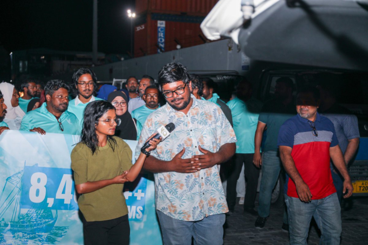 Izhan9993's tweet photo. Mirey mi dhahkuvaidhiny photo thakun thi feni vadaigahnavaa beyfulhunge agu huri minnei massakai. 3 dhuvas ailaa ah vaguthu nudhevi nunidhaa heylaa baeh rey rey thibe kuri maskathuge natheeja.Saabahey mi team ge leadership @MPMohdIsmail  @RazzanMDV  @xdiffyx @iIsu03  👏👏👏 https://t.co/wEpxILMt21