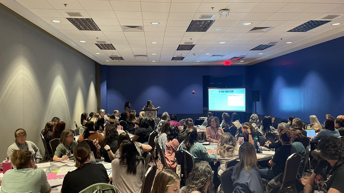 Way to go <a href="/clewis_KISD/">Courtney Lewis</a> and <a href="/NiedensSci/">Molly Niedens ⚡️</a> who presented “Engaging Strategies for Retention in Science 2.0” They had people lined up for their session and had to turn people away bc it got so full. Luckily they’re presenting it again tomorrow. Making #KISDscience proud!