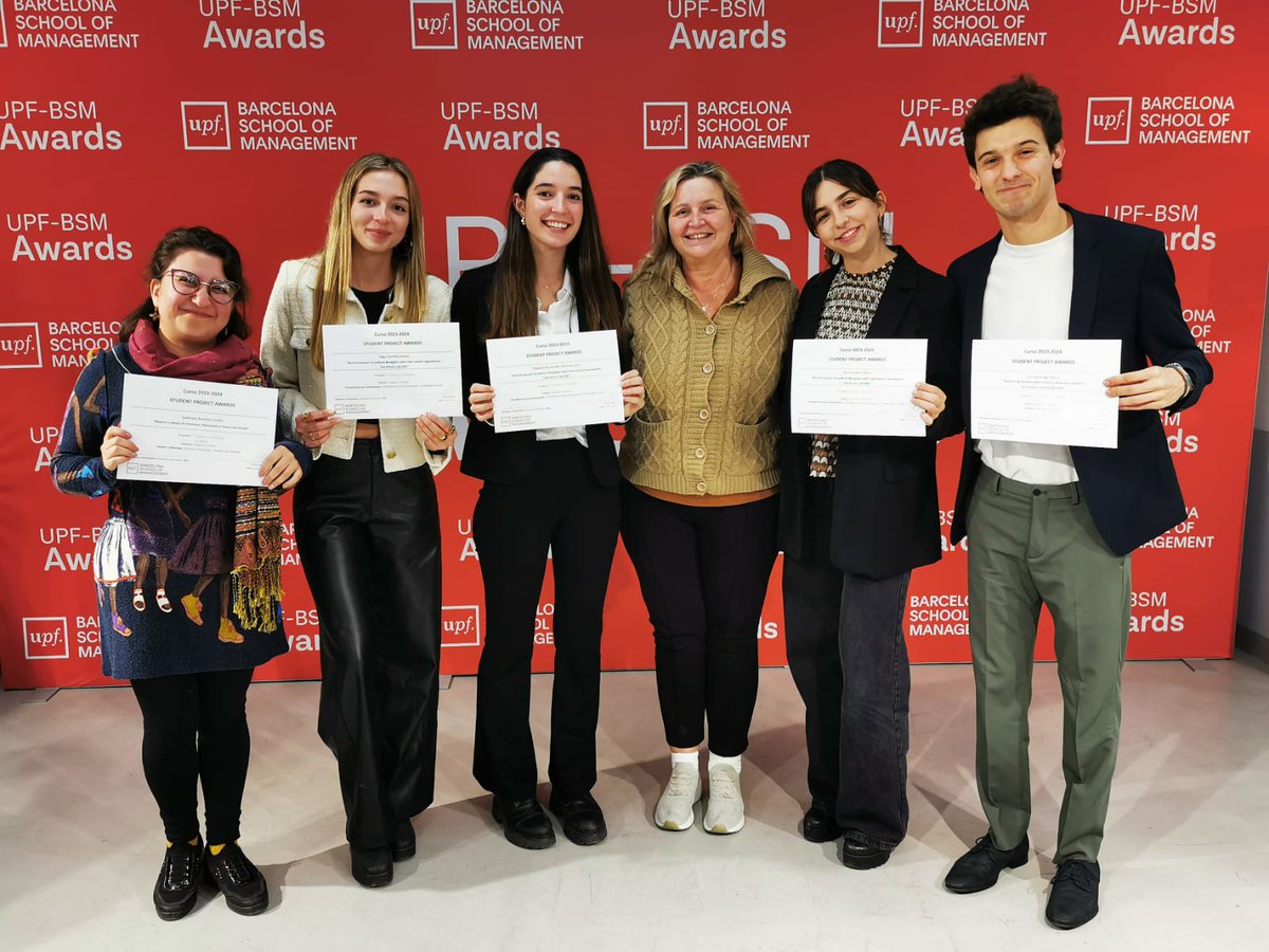 1/3🎉 ¡Felicitamos a nuestros alumni del Máster en Comunicación Científica, Médica y Ambiental de la <a href="/bsm_upf/">UPF-BSM</a>  por sus logros en los #StudentProjectAwards!

🏆Javi Domingo- <a href="/Javidomins/">Javi Domingo Sierra</a>  : 1º premio en Cultura con "Historias de Biodiversidad" 🌱 Directora Nahia Barberia- <a href="/nahiab/">Nahia Barberia</a>