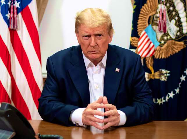 NewsLiberdade's tweet photo. 🚨URGENTE -  Aliados de Trump ameaçaram cortar verba da Comissão de Direitos Humanos se o órgão não agir contra Moraes! https://t.co/ldTgkVHW30