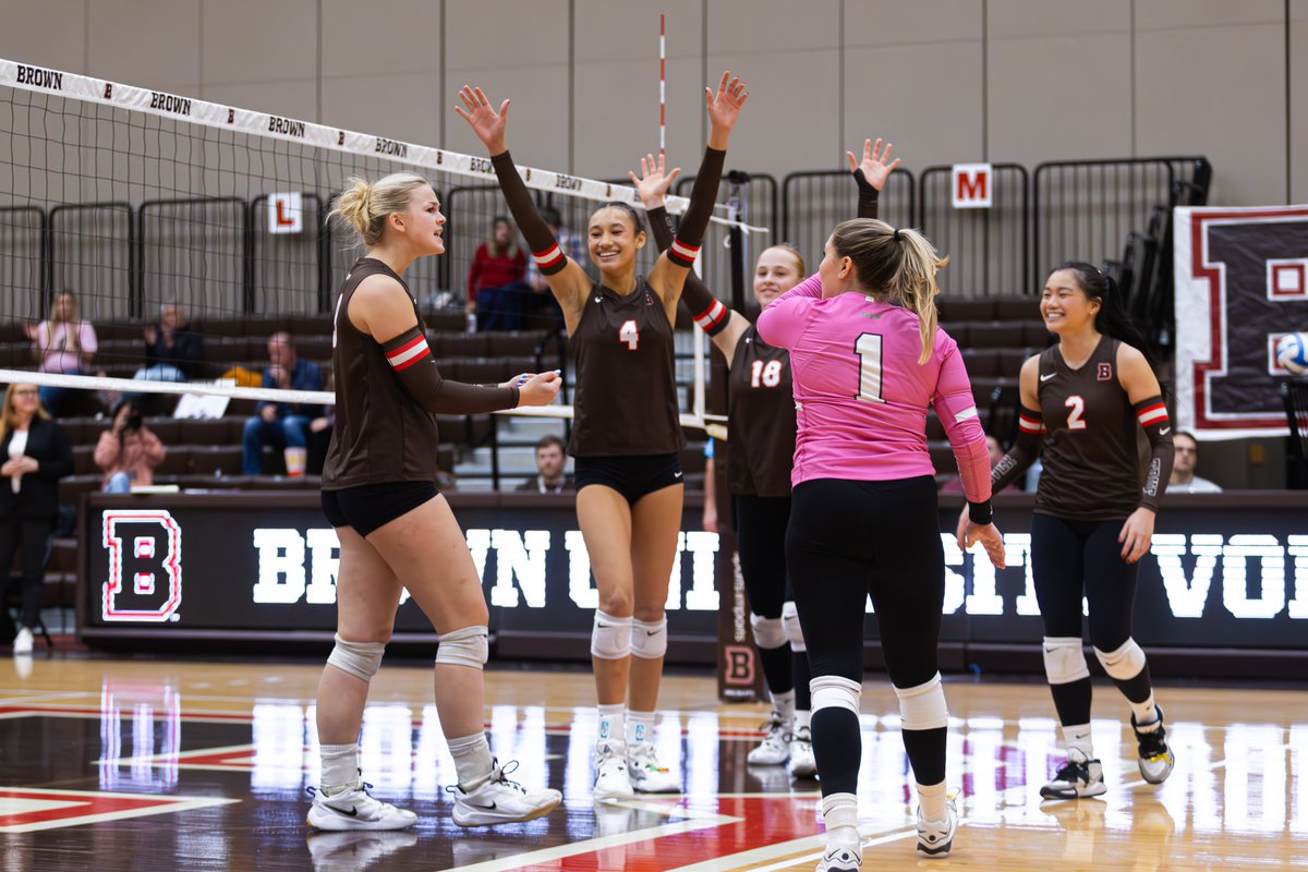Our team store is open until Nov. 20! Get your Brown volleyball gear now! 

bsnteamsports.com/shop/WSkxb3Bdkn

#EverTrue