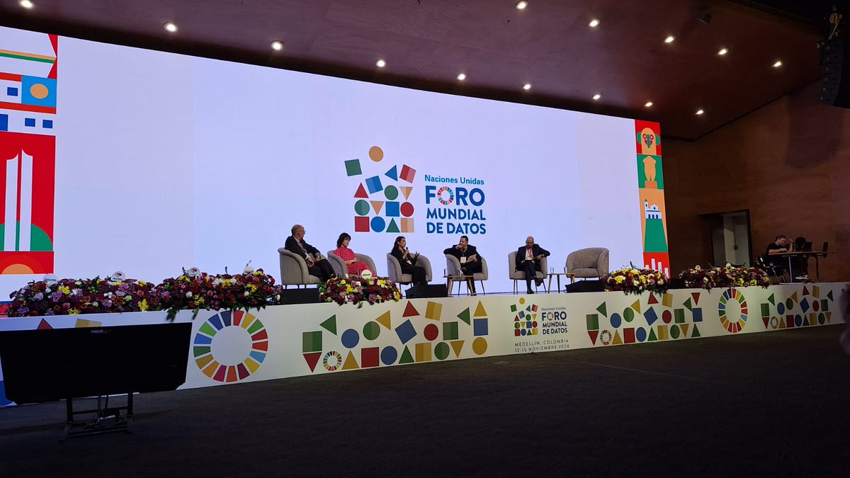 OCHACOLOMBIA's tweet photo. Participamos en el #VForoMundialDeDatos presentando material audiovisual e interactivo que contribuye a visibilizar la acción humanitaria y los esfuerzos del Equipo Humanitario de País en 🇨🇴 para responder a las crisis y emergencias.

#DatosconSentido
#PabellónONU
#UNDataForum https://t.co/IyNI0pstIA
