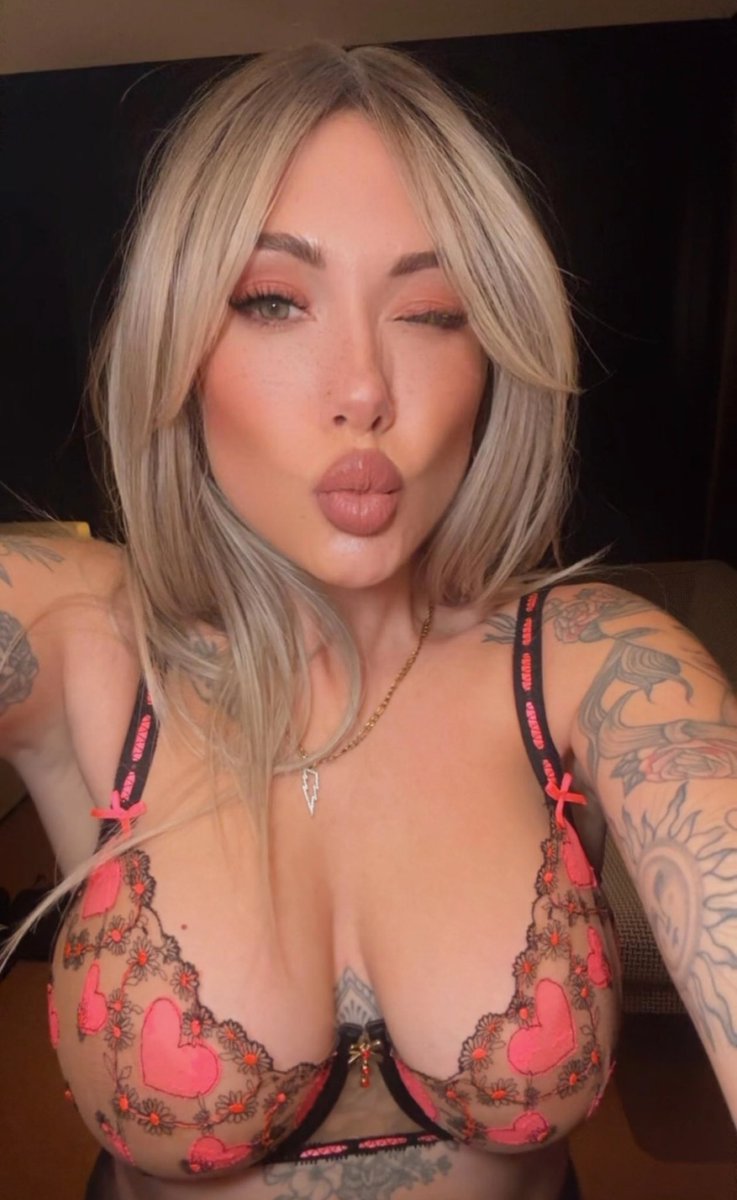 carly_electric's tweet photo. Last day in Sydney! 
I have some availability left late this afternoon and also tonight 💘
It’s always an absolute pleasure Sydney lovers x https://t.co/PzUPZWQnBp