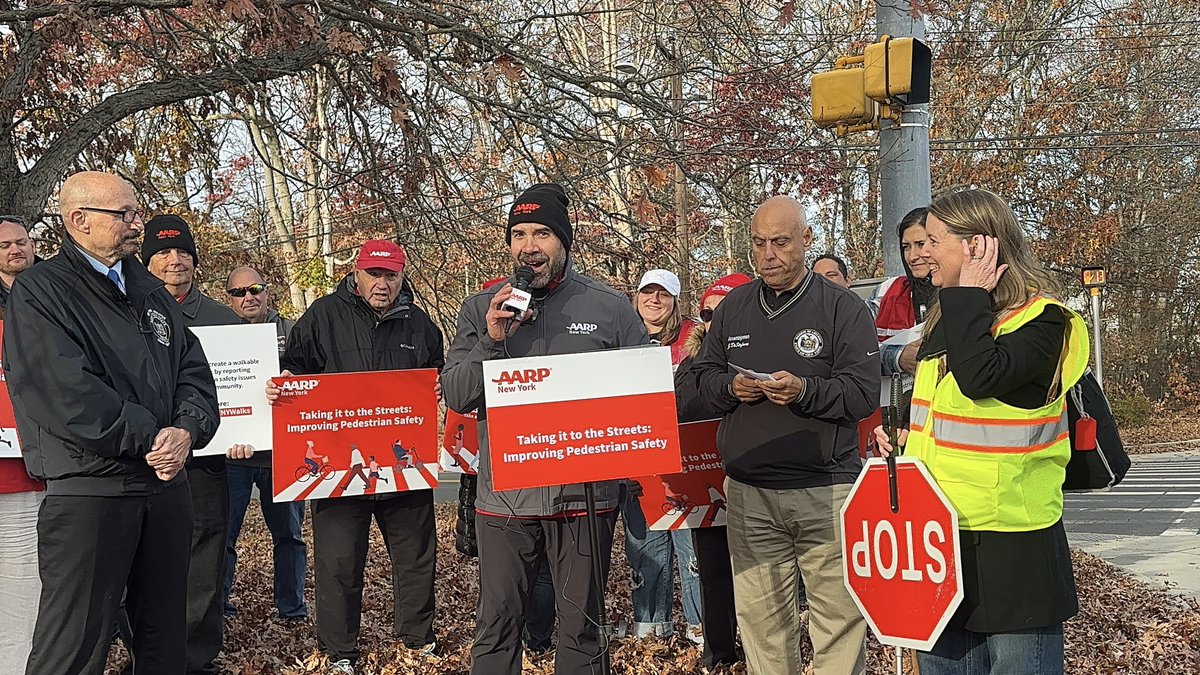 AARPLongIsland's tweet photo. 👟 #AARPNY took action for safer streets! Our walk audits in places like Mineola &amp; East Patchogue spotlighted Long Island's most dangerous intersections, driving change for safer, walkable communities. Together, we’re building a more livable NY!

#WalkSafeNY #LivableCommunities https://t.co/FaOaP7Hhzj