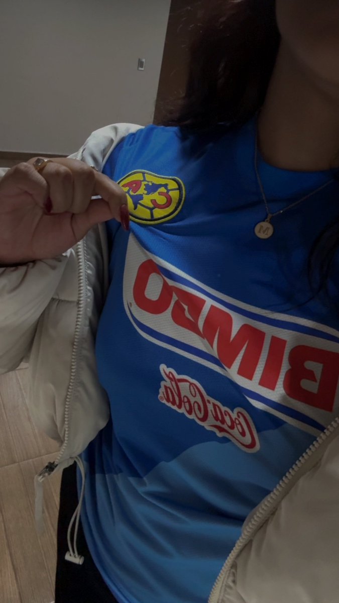 MichelRetiz's tweet photo. Vengaaaaa !! @AmericaFemenil 💙💛✨ https://t.co/mZnNLnK55f