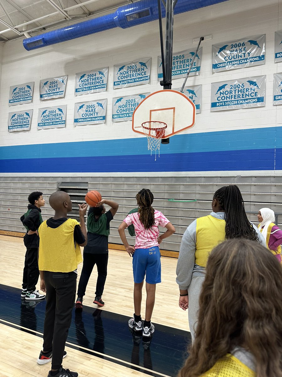 DolphinsUnified's tweet image. We a great practice today with our club ! We are gearing up for our game on 12/10!! Let’s go Dolphins !! 🐬🐬@DRMSdolphins @SONorthCarolina 🏀🏀🏀🐬🐬🐬#thepowerofinclusion