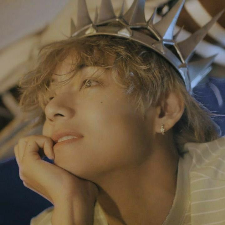 TaeJK91230's tweet photo. I vote for #V at #2024MAMAVOTE https://t.co/VYyi19w9dT