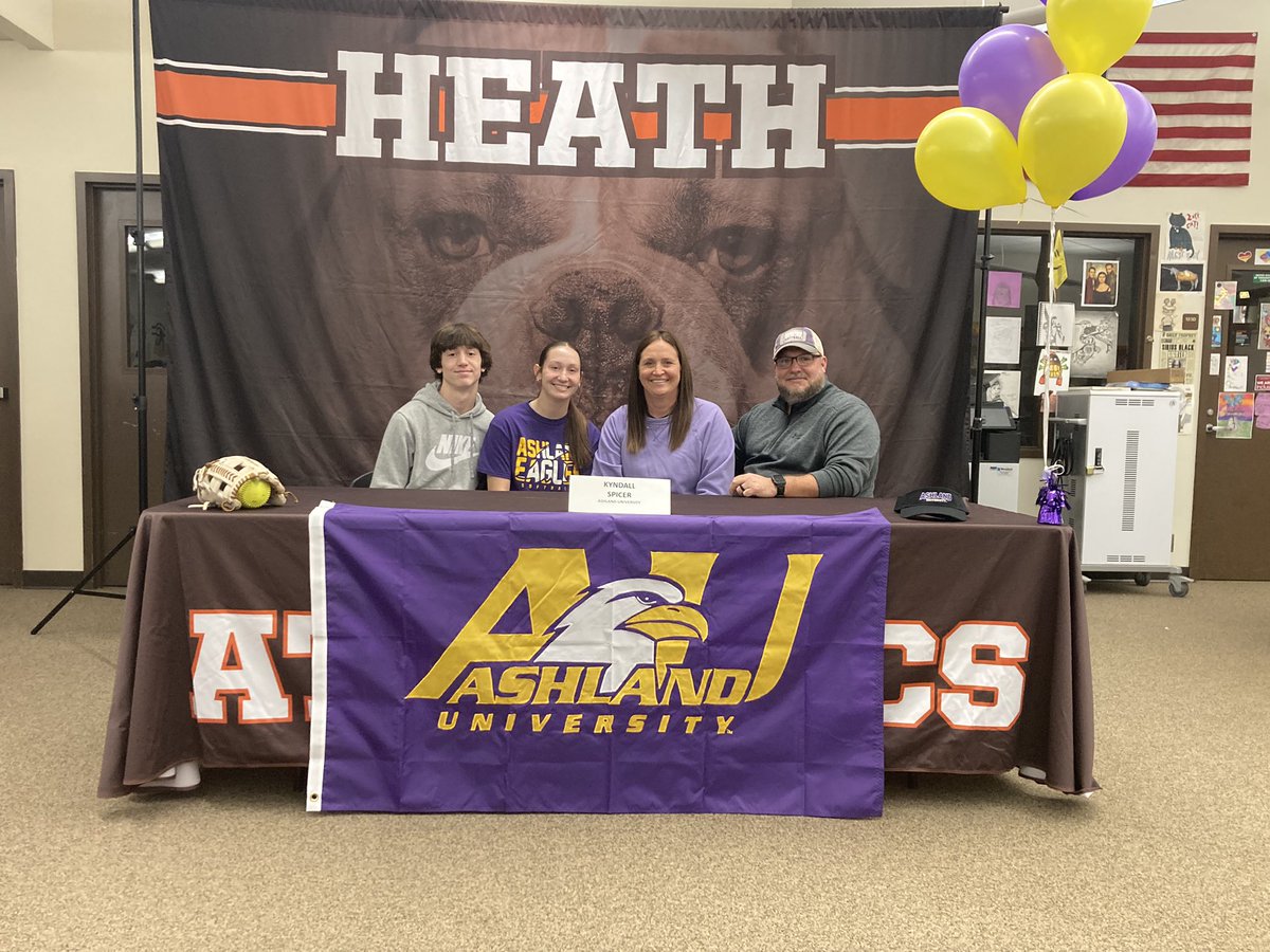 Congratulations to Sydney Cottrell &amp; Kyndall Spicer for signing their NLI to play softball <a href="/WalshUSoftball/">Walsh Softball</a> &amp; <a href="/AshlandUSball/">Ashland University Softball</a>  Congratulations to their families as well!