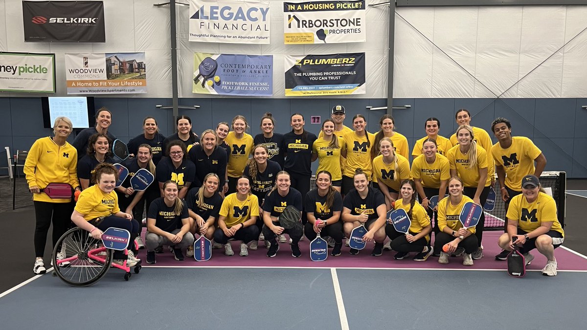 Drive, drop &amp; dink. Took our pure athleticism to the pickleball courts today.  😎

#GoBlue