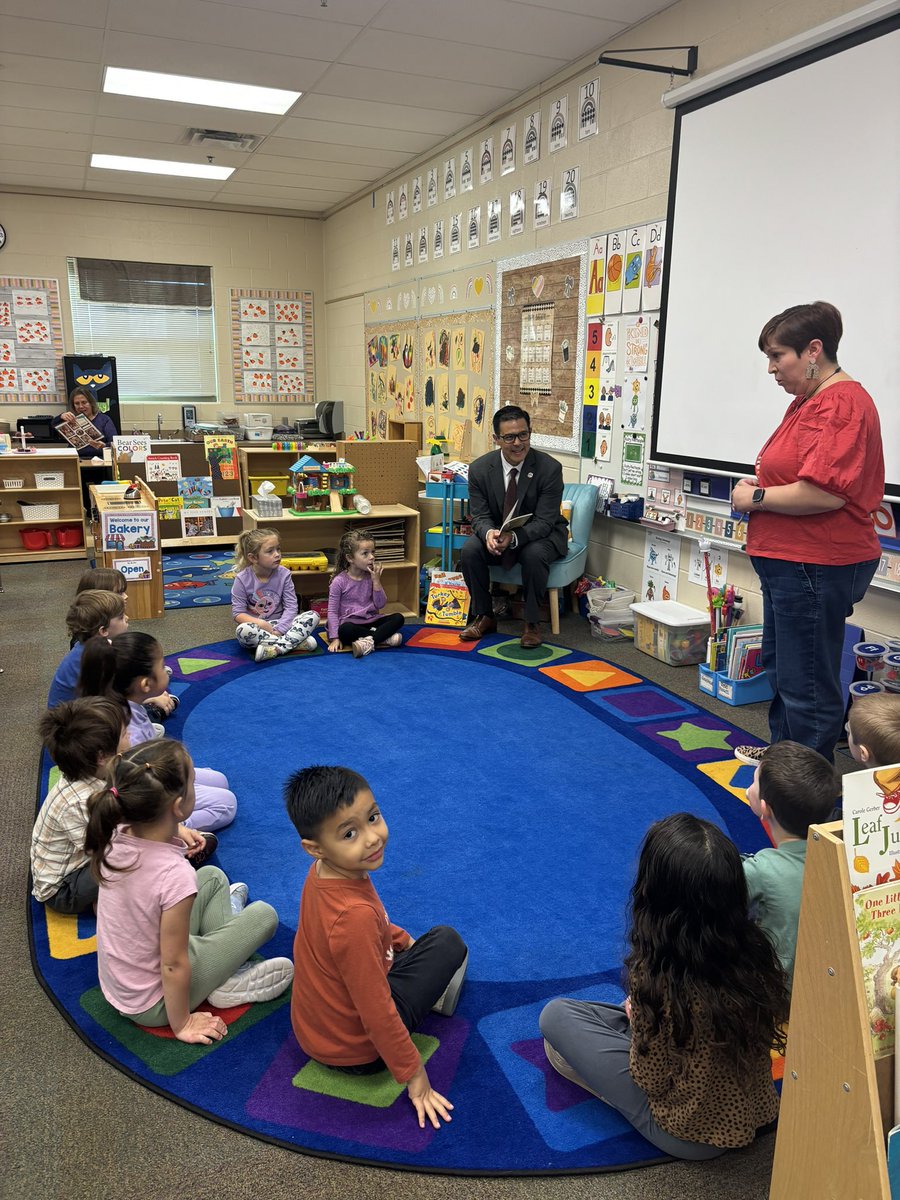 Amy Sachse (@amysachse512) on Twitter photo Thank you, <a href="/DrMichaelSchum1/">Dr. Mike Schumacher</a>, for taking time to read with PreK <a href="/_MerriamPark/">Amy Simeonov</a>! It was such a special morning! We are grateful for you and all you do <a href="/theSMSD/">SM School District</a>. #AllinSMSD Thank you, <a href="/DrMichaelSchum1/">Dr. Mike Schumacher</a>, for taking time to read with PreK <a href="/_MerriamPark/">Amy Simeonov</a>! It was such a special morning! We are grateful for you and all you do <a href="/theSMSD/">SM School District</a>. #AllinSMSD