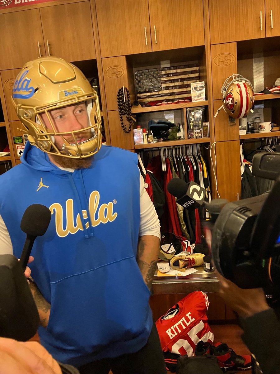 TheSFNiners's tweet photo. #49ers George Kittle appears to have lost another bet 😅

📸 @Eric_Branch https://t.co/JkaunNcH6q