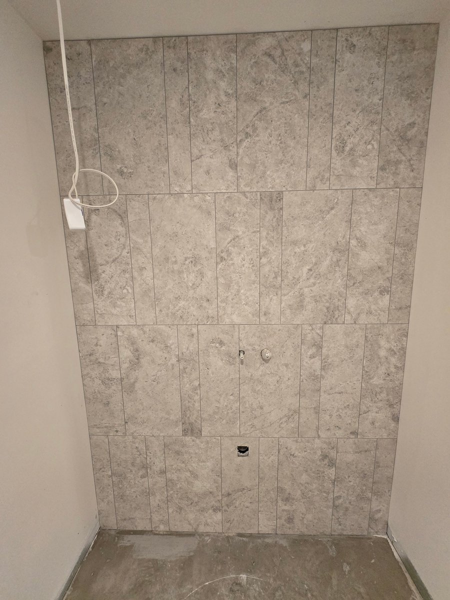 QTCBuild's tweet photo. Back at Kew, and we're getting some progress with screeding the floor and some of the featuring tiling in the bathrooms.

Just a short post this week cause the flu has hit, but we'll be back next week faster, stronger and more QTCier than ever before. https://t.co/xZhmCdPegt