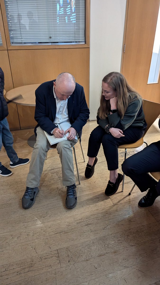 Dr Willie Stewart (@willstewneuro) on Twitter photo Great to finally meet with <a href="/philquinlan/">Phil Quinlan✍️🌍📚⚽️🏉</a> in person after all the years corresponding.
And like all best authors, gracious with the book signing requests
amazon.co.uk/Bang-Ear-Recla… Great to finally meet with <a href="/philquinlan/">Phil Quinlan✍️🌍📚⚽️🏉</a> in person after all the years corresponding.
And like all best authors, gracious with the book signing requests
amazon.co.uk/Bang-Ear-Recla…