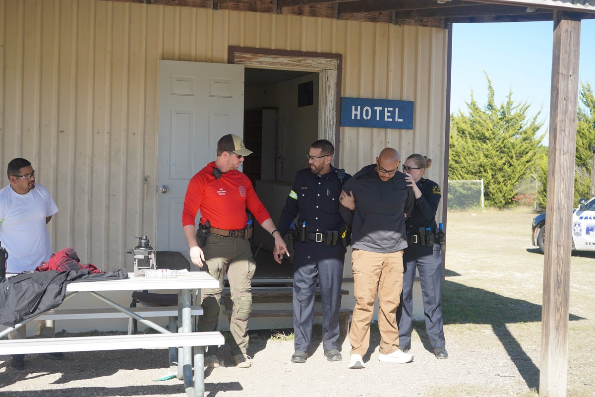 Dallas Police Dept tweet media