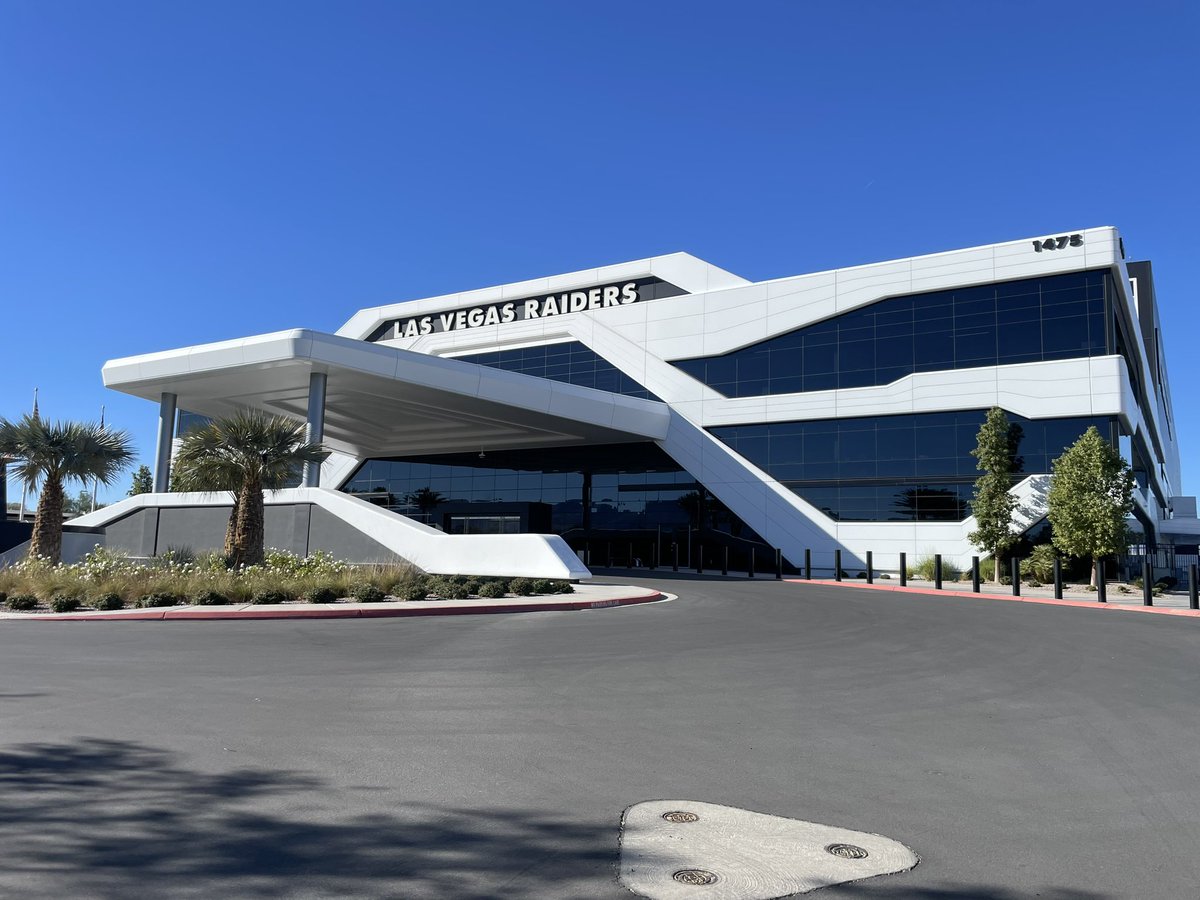 GlobalPhotopro's tweet image. Raiders headquarters in Las Vegas #raiders #aldavis #raidernation #nfl