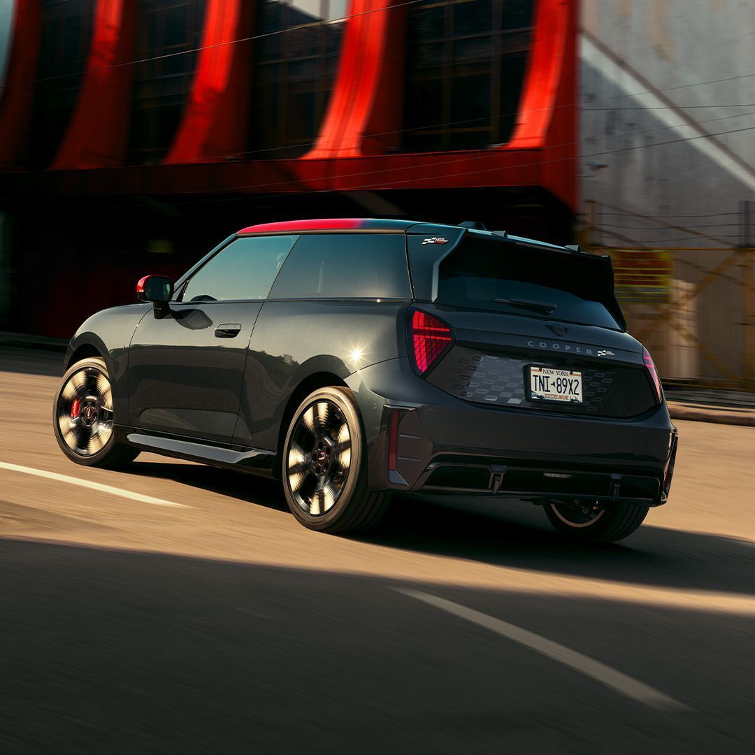 NorthShore_MINI's tweet photo. THE NEW MINI JOHN COOPER WORKS. It’s bolder. It’s back, and ready to test your limits. With its commanding stance and distinctive low growl, the new MINI JCW represents the epitome of individual style & impressive go-kart driving performance! #minicooperjcw #mini #minicooper #car https://t.co/g3o2B1yagy