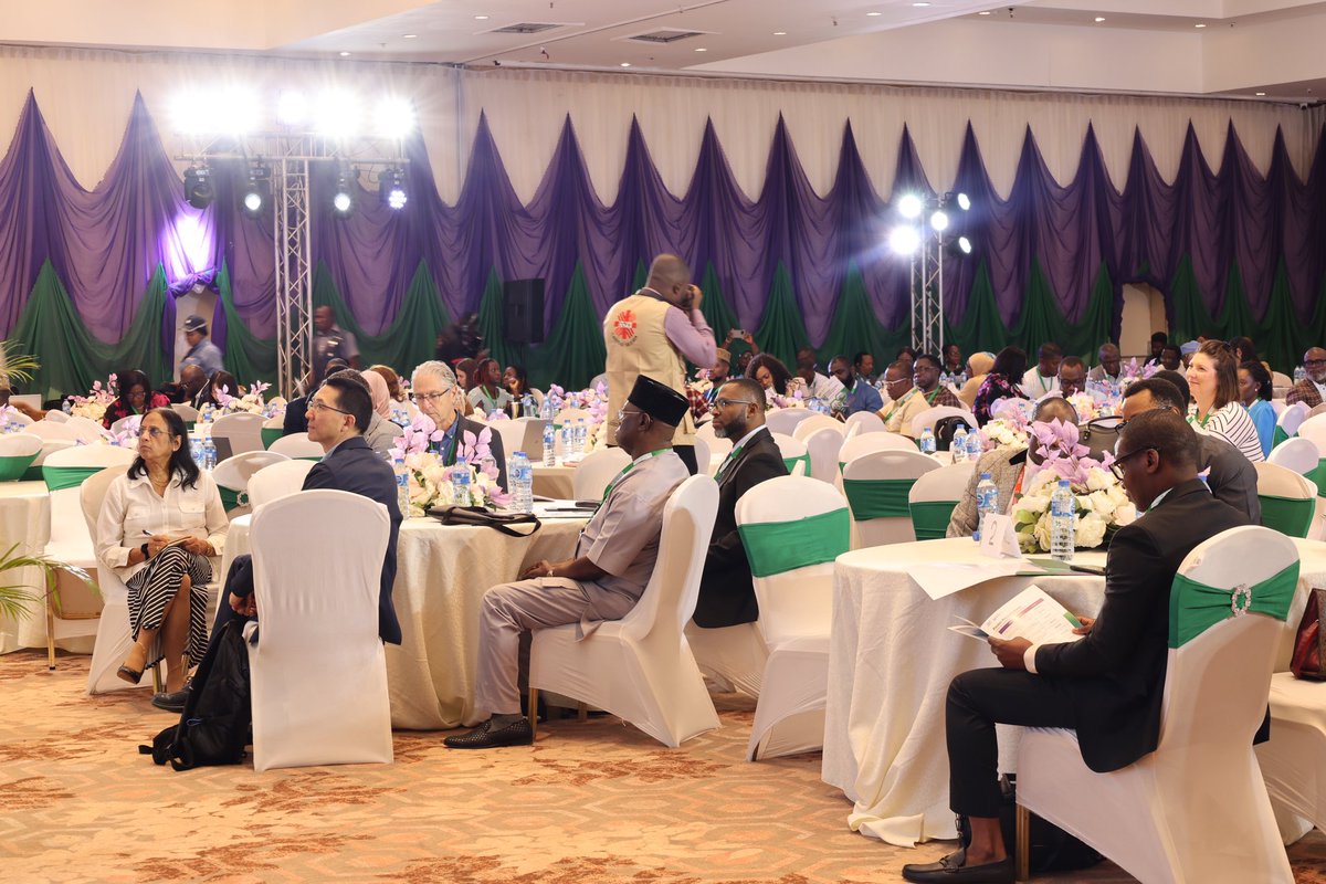 NigeriaScience's tweet image. The 2024 @NigeriaScience (NISA) and @GlobalImplement (GIS) conference commenced on November 14. This event brings together top experts and key stakeholders in implementation science. It aims to advance research and collaboration in the field.