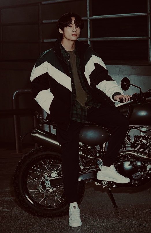 rudnfrhavndryd's tweet photo. I vote for #V at #2024MAMAVOTE https://t.co/VVwkXRXhea